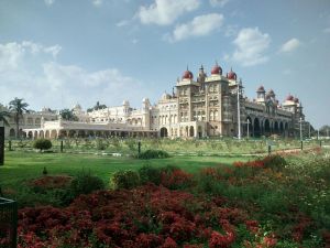 Mysore_Palace_south_gate_view
