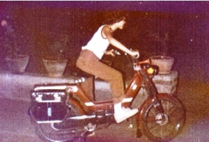 1979 - Luna Moped MXB8365 India